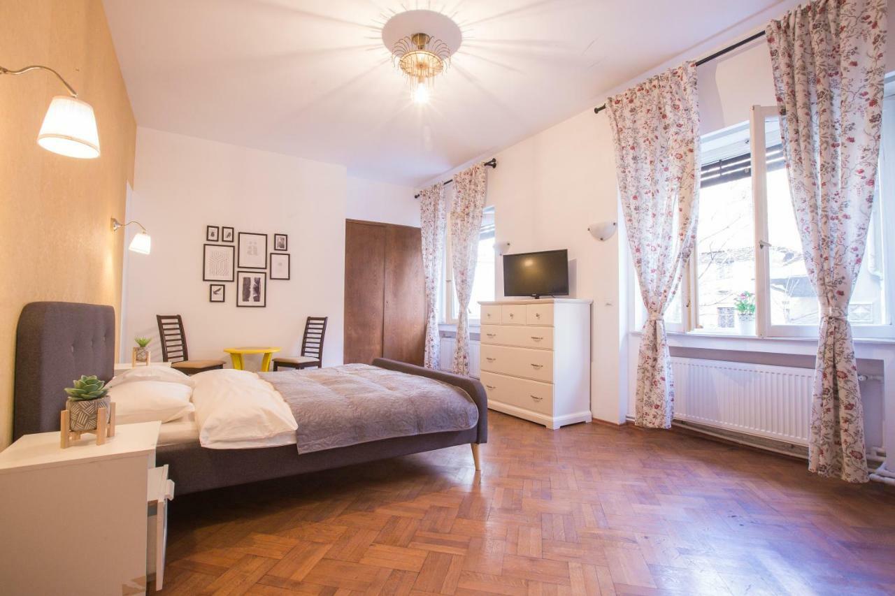 Apartamento Color Nicolae Tonitza St