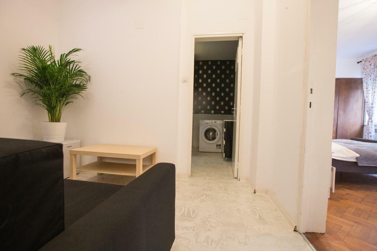 Apartamento Color Nicolae Tonitza St *