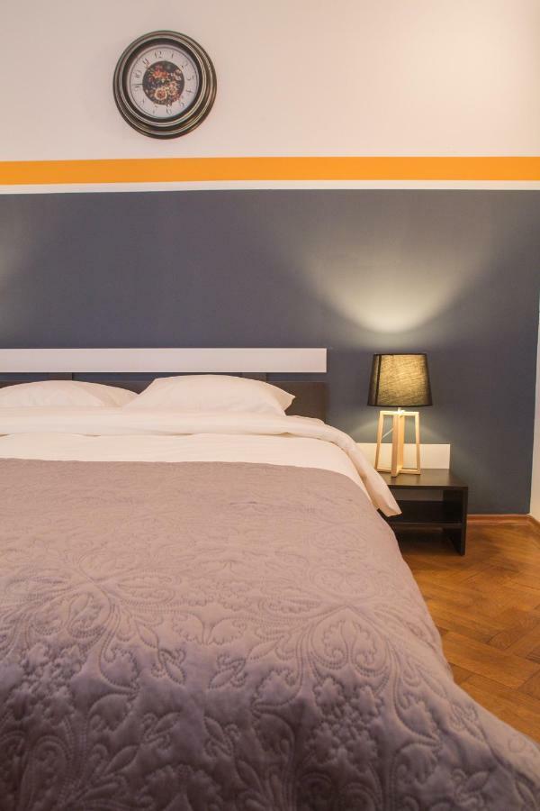 Apartment Color Nicolae Tonitza St Bucharest